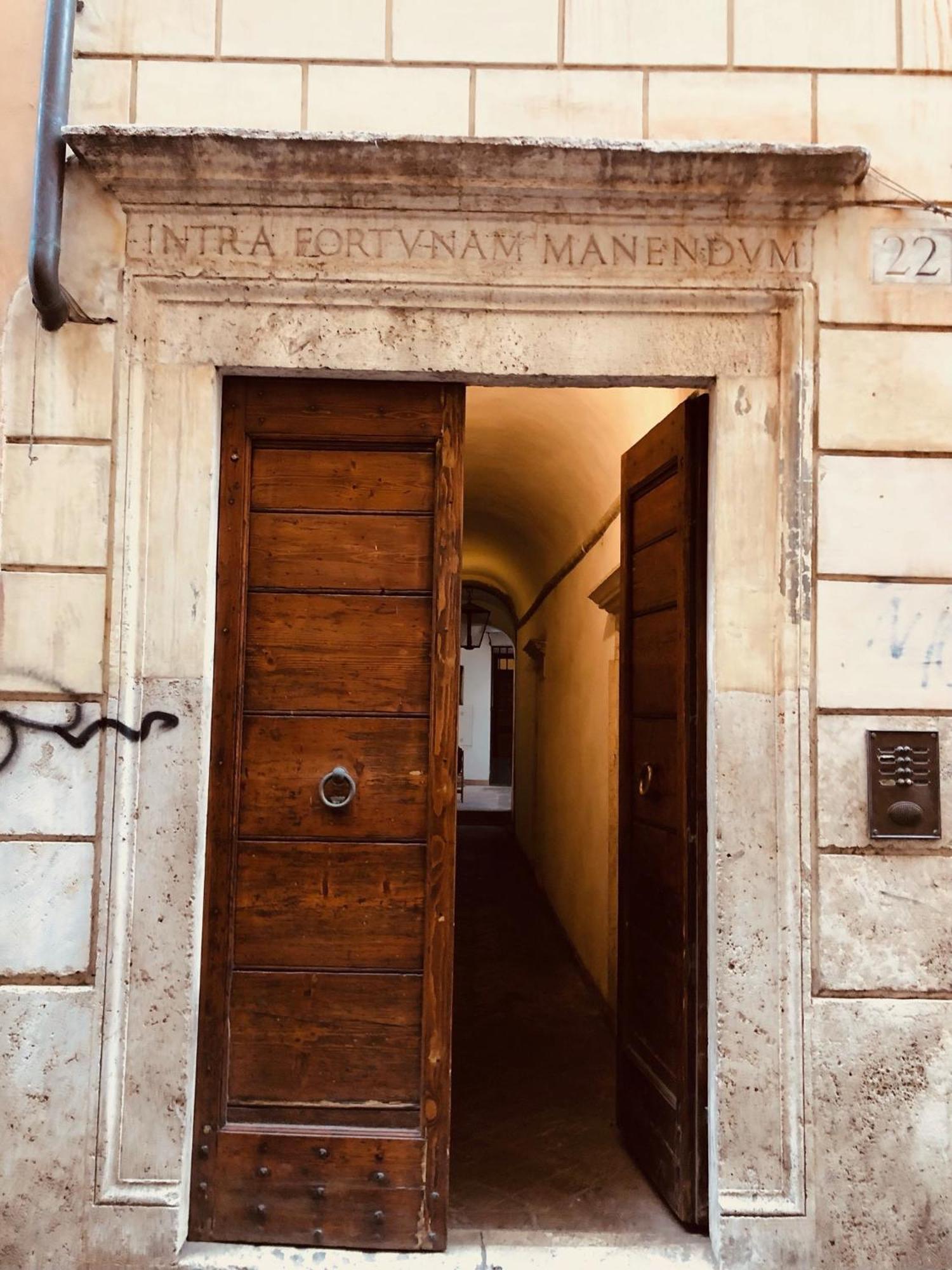 Campo De' Fiori Loft The Angeli'S Apartment Рим Екстериор снимка